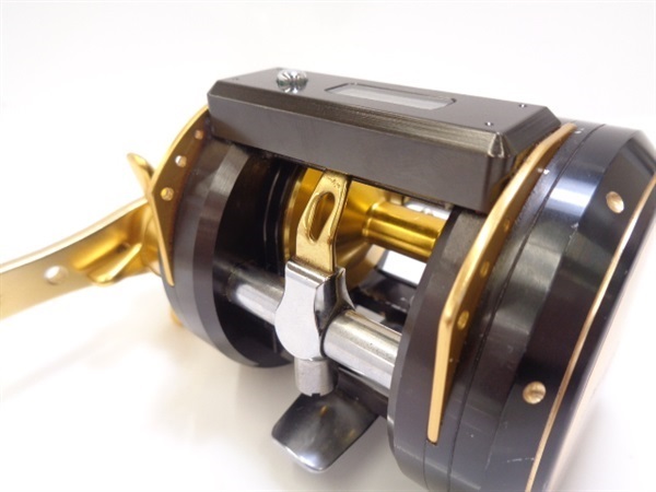 ０７ミリオネアＩＣＶ２５０ 右